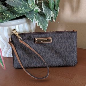 Michael Kors Wristlet